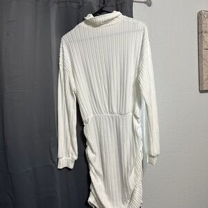 Elegant White Ribbed Dress